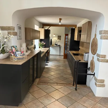 Le Clos De Broceliande *
